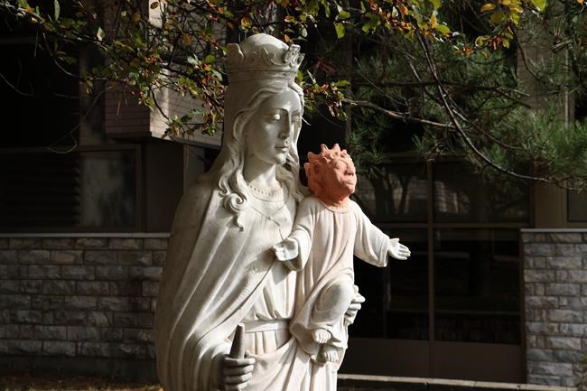 Oh Jesus! New head on statue of Christ puts spotlight on Ontario church | iNFOnews.ca