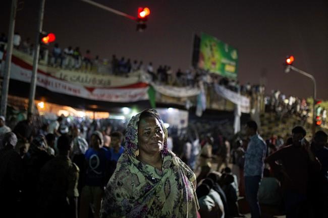 Sudanese launch new protests to pressure military | iNFOnews.ca CP1956405334