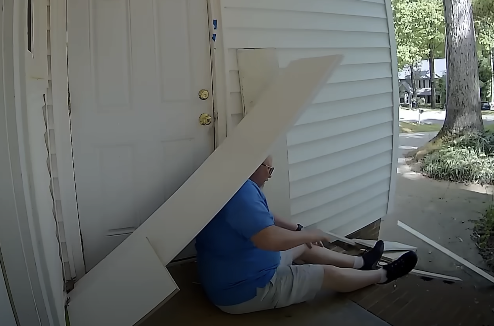 TRENDING NOW: Security cameras record the best fails | iNFOnews.ca TRENDING NOW: Security cameras record the best fails | iNFOnews.ca