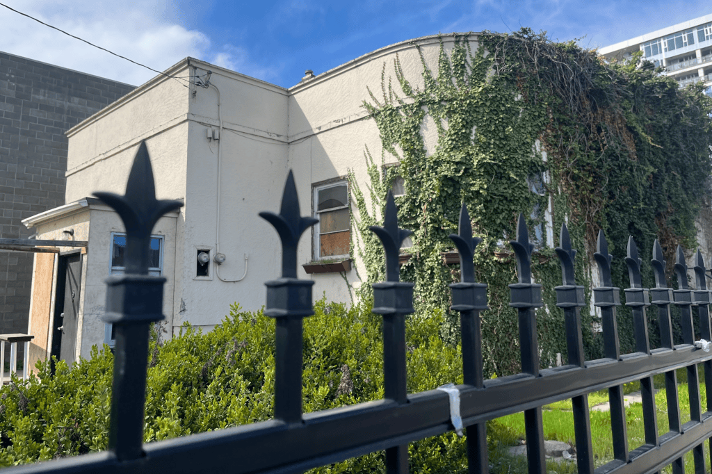 Why no one wants this free Kelowna house | iNhome