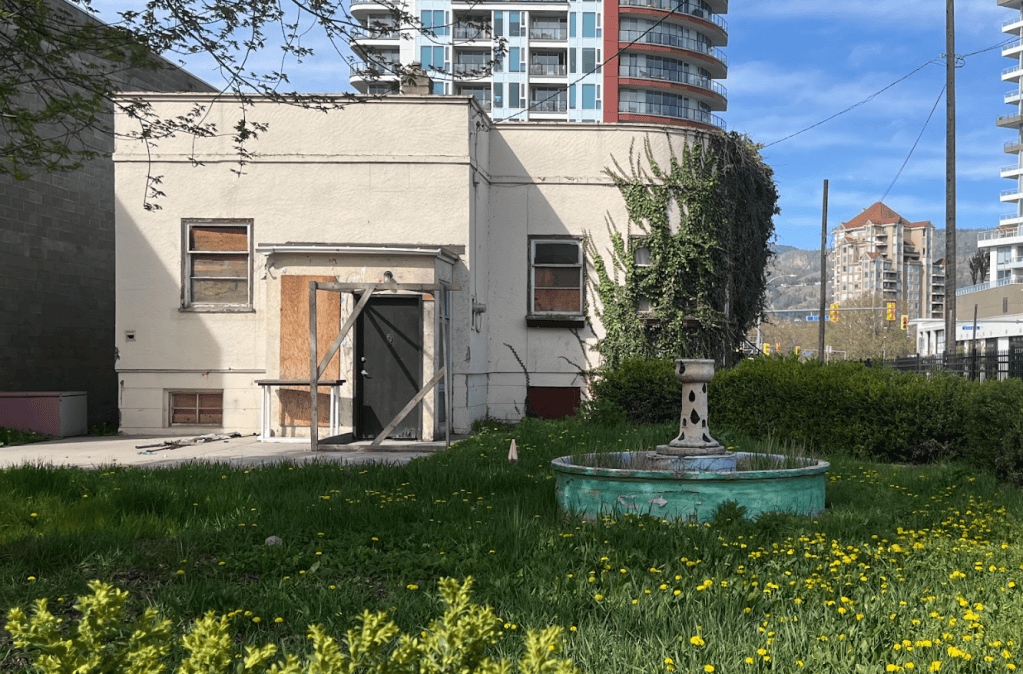 Why no one wants this free Kelowna house | iNhome