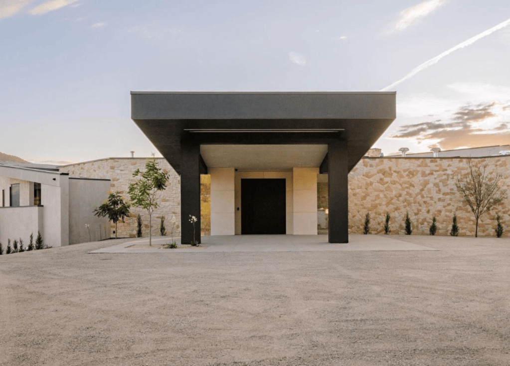 The most luxurious vineyard real estate listings in the South Okanagan | iNwine The most luxurious vineyard real estate listings in the South Okanagan | iNwine