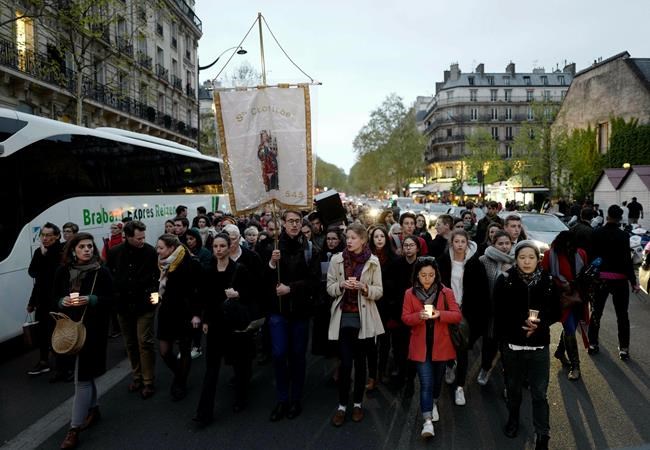 Shared grief and memories make Notre Dame a unifier online | iNFOnews.ca