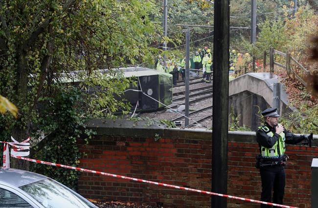 UK police bail driver in tram derailment that killed 7 | iNFOnews.ca