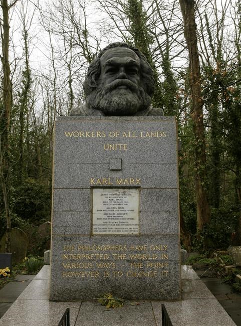 London grave of Karl Marx vandalized in hammer attack | iNFOnews.ca