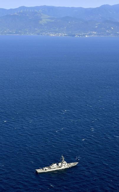 US warship crash site known for congested nighttime traffic | iNFOnews.ca