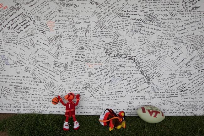 Virginia Tech marks 10 years after shooting that killed 32 | iNFOnews.ca