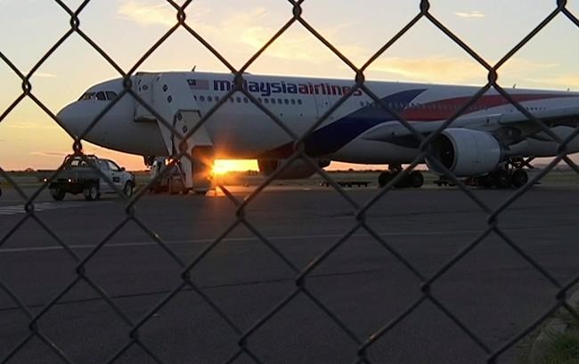 Malaysia Airlines flight shakes violently, lands safely | iNFOnews.ca