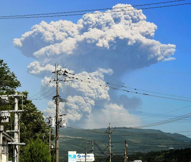 Volcano in southern Japan erupts, no damage | iNFOnews.ca