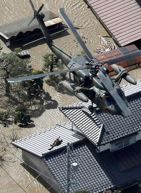 Typhoon leaves as many as 33 dead as Japan continues rescue | iNFOnews.ca