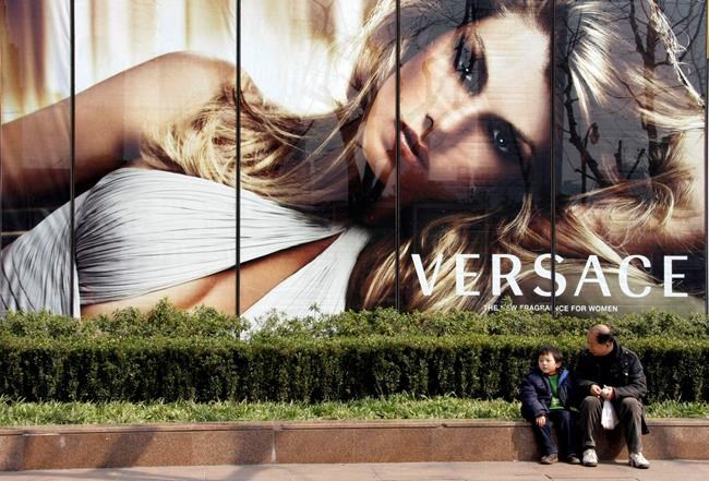Versace apologies in flap over T-shirts sold in China | iNFOnews.ca