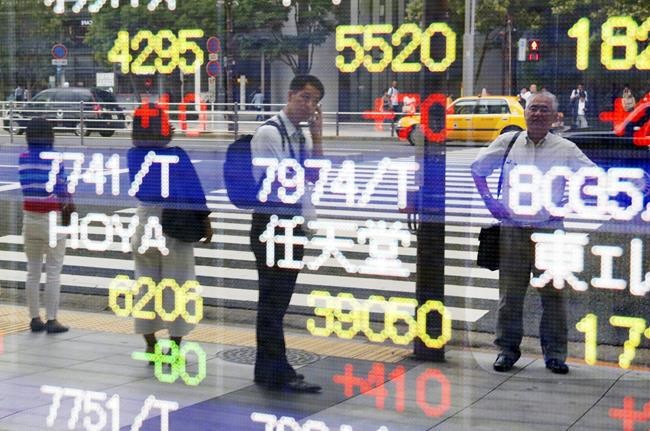 Asian shares fall on fears over US-China tariffs standoff | iNFOnews.ca