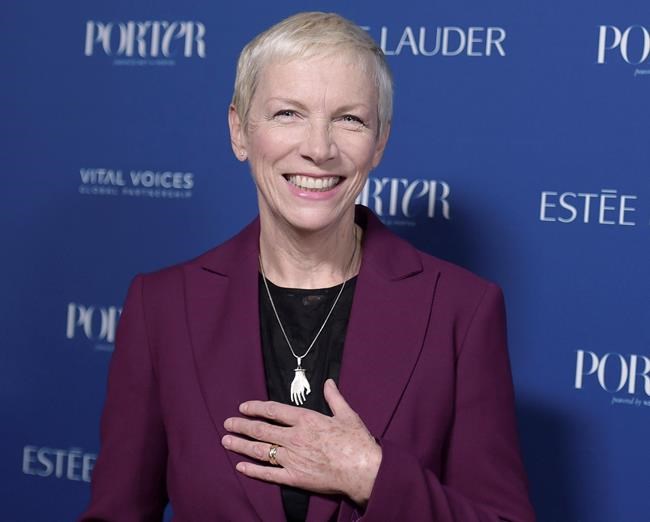 Annie Lennox pushes for global feminism on Int'l Women's Day | iNFOnews.ca CP319613236
