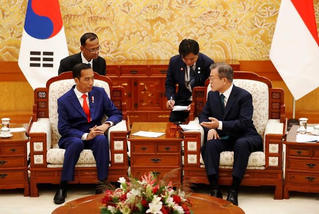 S. Korea's Moon asks Indonesia's help for inter-Korea peace | iNFOnews.ca S. Korea's Moon asks Indonesia's help for inter-Korea peace | iNFOnews.ca