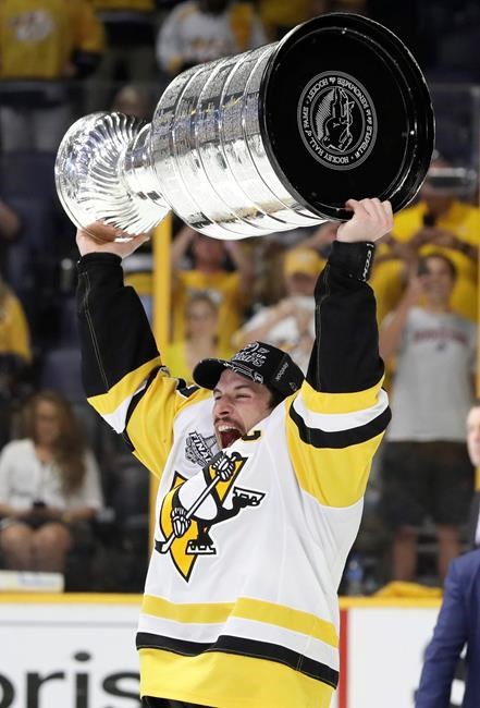 Crosby, Pens cap amazing year with 2nd straight Stanley Cup | iNFOnews.ca