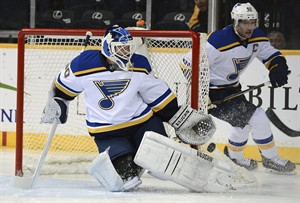 Martin Brodeur shows no signs of rust from layoff despite 4-3 loss in his debut with Blues | iNFOnews.ca CP30987840