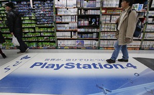 Sony, Microsoft online gaming access disrupted, frustrating users on Christmas | iNFOnews.ca CP31251455