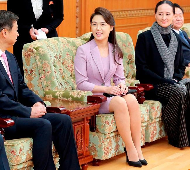Kim Jong Un turns to his wife and sister to soften his image | iNFOnews.ca Kim Jong Un turns to his wife and sister to soften his image | iNFOnews.ca