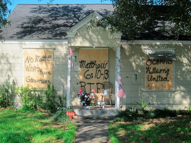 Friends seek to clear Houston couple killed in drug raid | iNFOnews.ca
