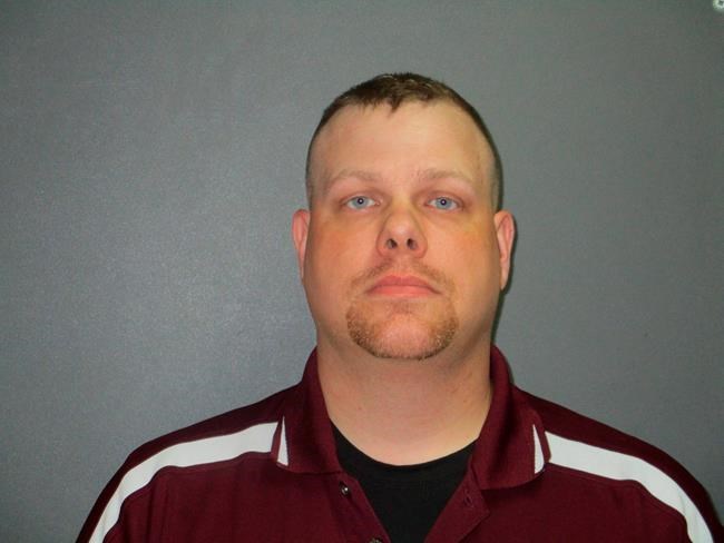 Texas officer charged for killing man who ran over his foot | iNFOnews.ca