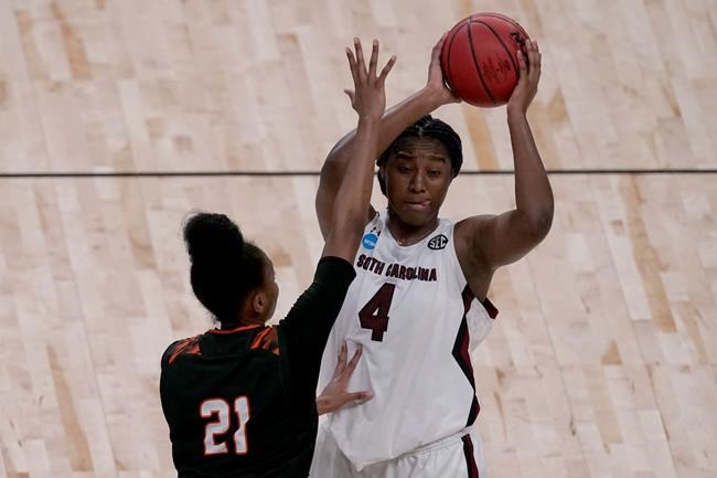 South Carolina women open NCAA with Staley's 500th win | iNFOnews.ca