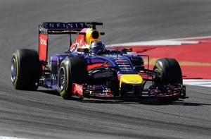Threat of boycott as Rosberg edged Mercedes teammate Hamilton for pole at US Grand Prix | iNFOnews.ca CP30522642