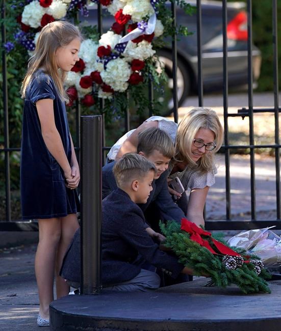 George HW Bush flies back to capital for final salute | iNFOnews.ca