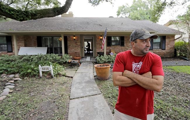 WHAT'S HAPPENING: Trump visits Harvey victims | iNFOnews.ca