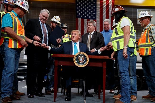 Trump signs orders making it harder to block pipelines | iNFOnews.ca