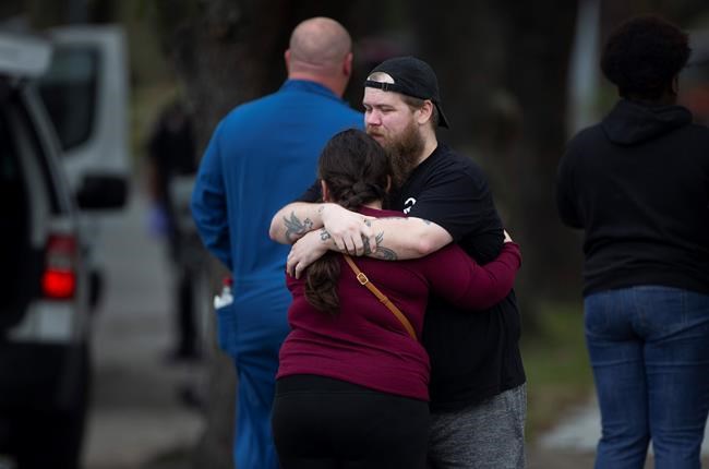 Sheriff: 4 dead in Houston domestic violence shooting | iNFOnews.ca