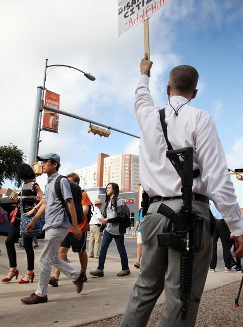 Texas college students rally against gun law with sex toys | iNFOnews.ca Texas college students rally against gun law with sex toys | iNFOnews.ca