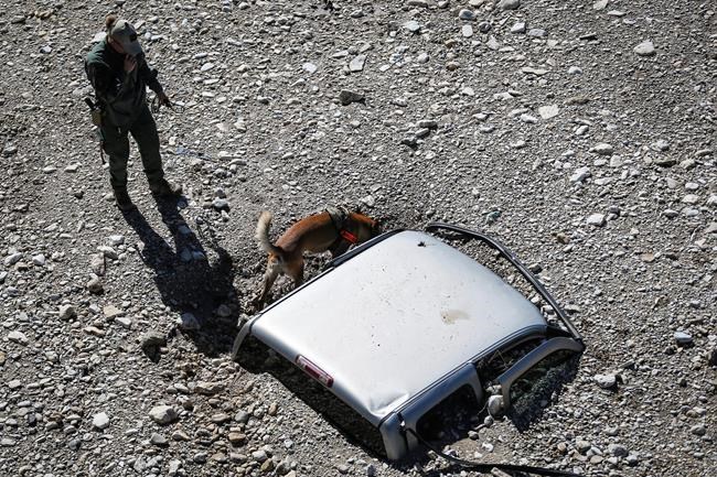 Crews find 2 of 4 bodies swept away in West Texas floods | iNFOnews.ca Crews find 2 of 4 bodies swept away in West Texas floods | iNFOnews.ca