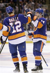 Casey Cizikas breaks 3rd-period tie, sends Islanders to 3-2 win over Oilers | iNFOnews.ca