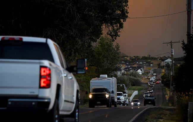 Hundreds of firefighters to head to Utah to fight wildfire | iNFOnews.ca