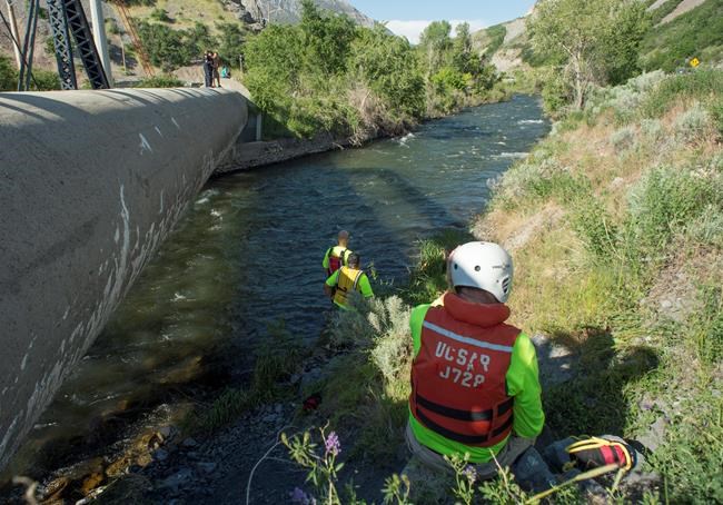 3 dead after girl falls into raging river waters in Utah | iNFOnews.ca CP1140154897