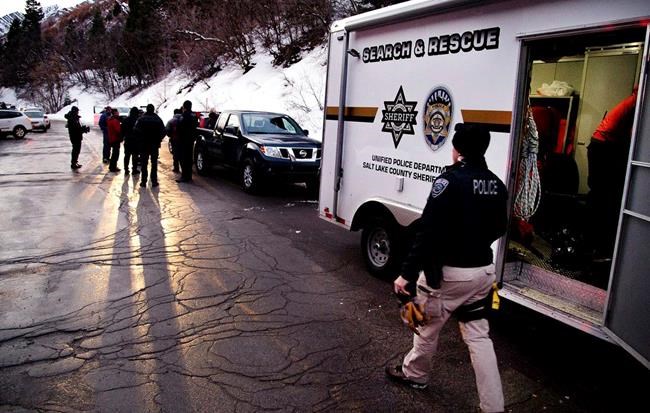 Skier survived avalanche by clinging to tree before saving 2 | iNFOnews.ca Skier survived avalanche by clinging to tree before saving 2 | iNFOnews.ca