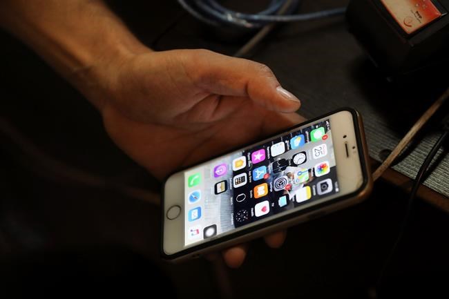 Iranians manage to surf the web despite tide of censorship | iNFOnews.ca