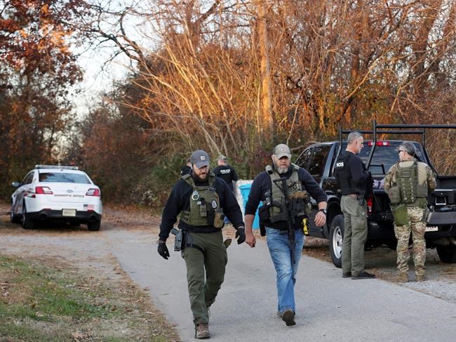 Marshals: Rifle found during search for Marine deserter | iNFOnews.ca
