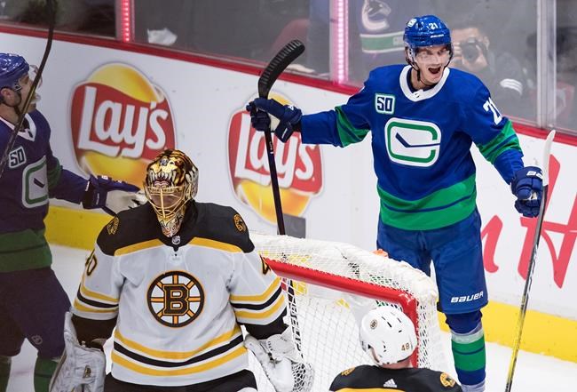 Tyler Toffoli scores twice, Canucks beat Bruins 9-3 | iNFOnews.ca