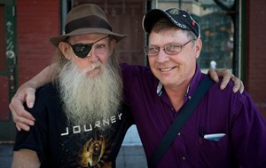 Happy reunion between Alberta man and brother in Vancouver's Downtown Eastside | iNFOnews.ca CP29144041