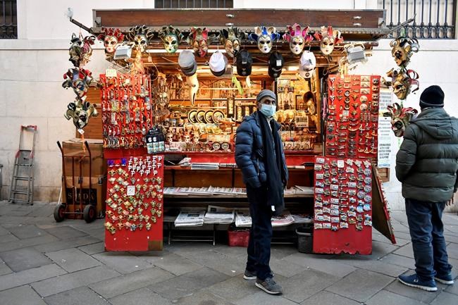 Fed Chair Powell pledges to use tools to support economy | iNFOnews.ca CP61085441