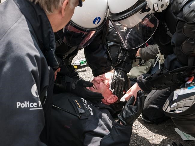 Brussels police chief injured during anti-austerity clashes | iNFOnews.ca