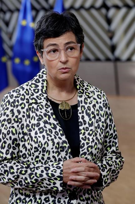 EU weighs Lukashenko sanctions, meets his Belarus opponent | iNFOnews.ca