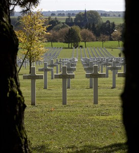 A century ago, Champagne produced heroic vintage, picked to sounds of World War I | iNFOnews.ca A century ago, Champagne produced heroic vintage, picked to sounds of World War I | iNFOnews.ca