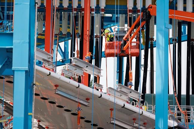 Boeing picks South Carolina over Seattle for 787 production | iNFOnews.ca CP1165570747