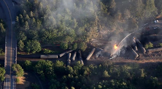 Leaders ask Oregon, Washington governors to ban oil-by-train | iNFOnews.ca