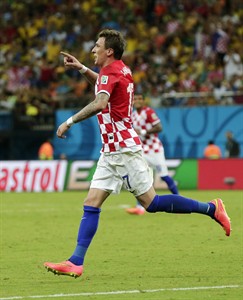 Mario Mandzukic scores 2 goals as Croatia beats Cameroon 4-0 in Group A of World Cup | iNFOnews.ca Mario Mandzukic scores 2 goals as Croatia beats Cameroon 4-0 in Group A of World Cup | iNFOnews.ca