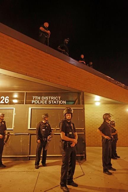 Police chief was surprised by violence after fatal shooting | iNFOnews.ca