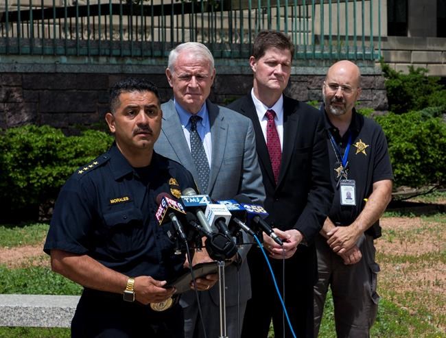 Milwaukee cop killed during chase remembered as funny, quiet | iNFOnews.ca