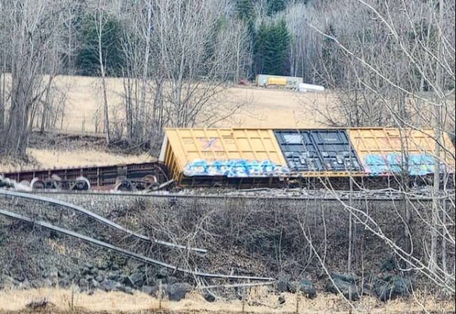 Auto parts, wood chips spill in North Thompson train derailment | iNFOnews.ca Auto parts, wood chips spill in North Thompson train derailment | iNFOnews.ca